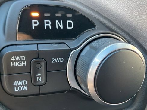 Used 2024 RAM 2500 Big Horn w/ Sport Appearance Package image 15