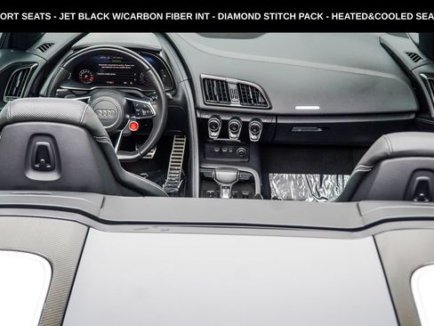 Used 2017 Audi R8 V10 w/ Carbon Exterior Package AWD/4WD image 5