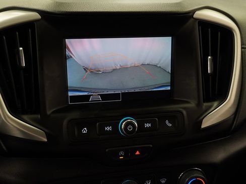 Used 2024 GMC Terrain SLE w/ Driver Convenience Package AWD/4WD image 18