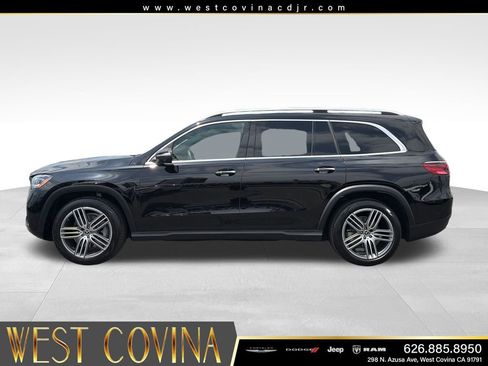 Used 2025 Mercedes-Benz GLS 450 4MATIC image 4