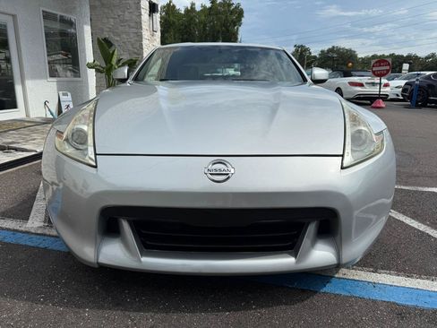 Used 2009 Nissan 370Z Touring w/ Aerodynamics Pkg RWD image 9