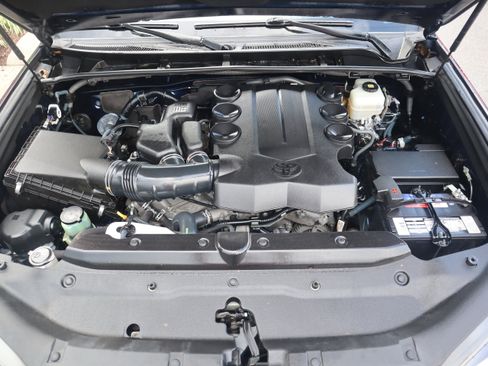 Used 2018 Toyota 4Runner TRD Off-Road image 31