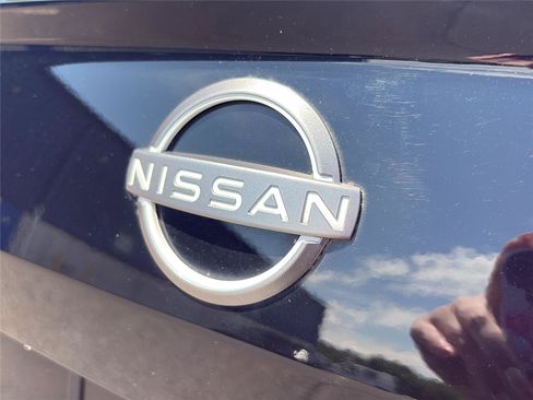 Used 2023 Nissan Altima 2.5 S FWD image 13