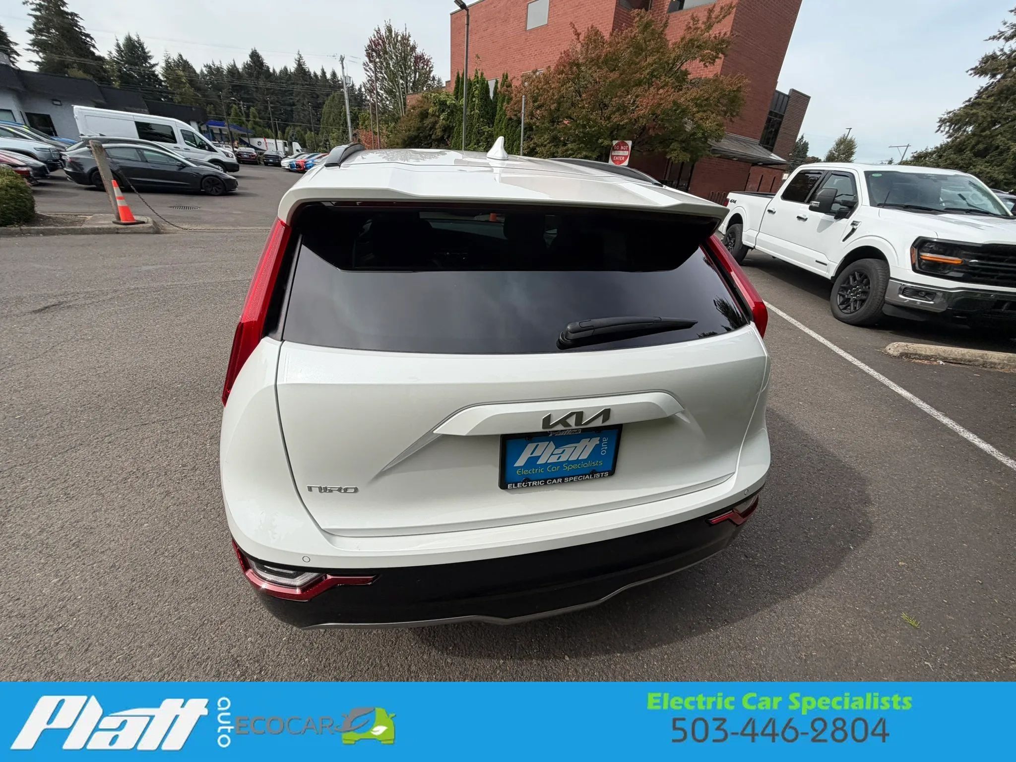 Used 2023 Kia Niro Wave FWD image 9