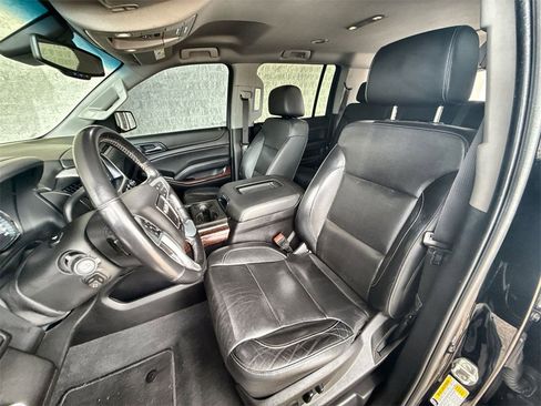 Used 2019 GMC Yukon XL SLT image 18