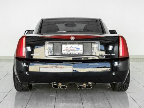 Used 2006 Cadillac XLR RWD image 7