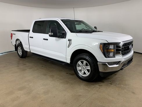 Used 2023 Ford F150 XLT w/ Trailer Tow Package image 5