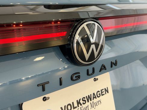 New 2026 Volkswagen Tiguan SE R-Line image 35