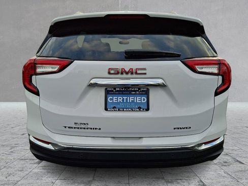 Certified 2022 GMC Terrain SLT image 9