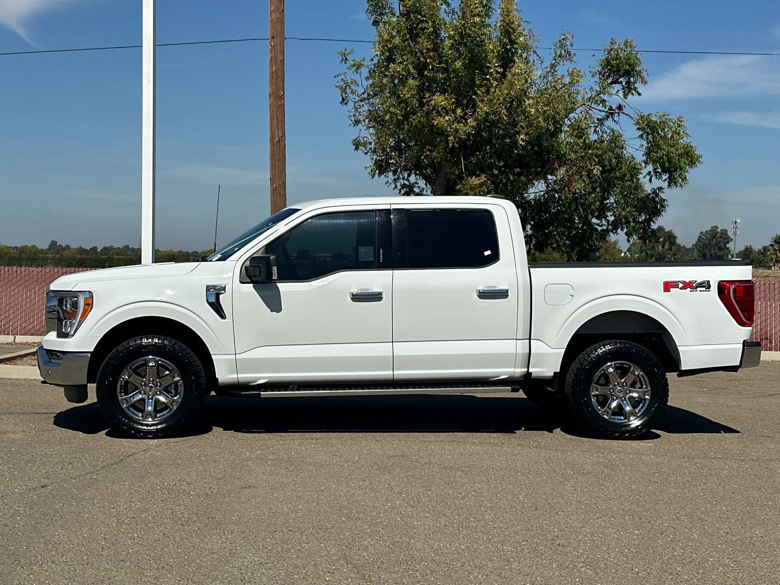 Used 2022 Ford F150 XLT w/ Equipment Group 302A High AWD/4WD image 7
