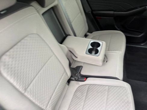 Used 2022 Ford Escape SE w/ Convenience Package FWD image 43