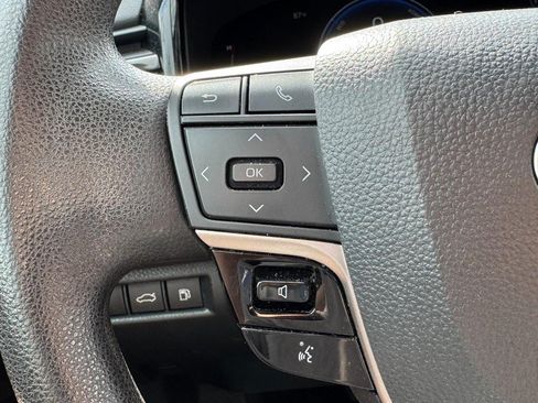 Used 2025 Toyota Camry LE FWD image 18