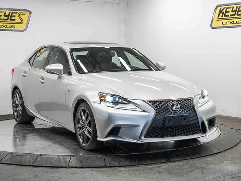 Used 2016 Lexus IS 200t RWD image 5