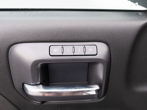 Used 2018 GMC Sierra 1500 SLT image 17