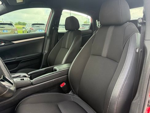 Used 2020 Honda Civic Sport image 10