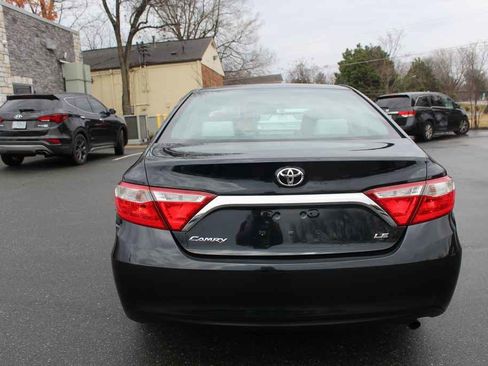 Used 2016 Toyota Camry LE image 7