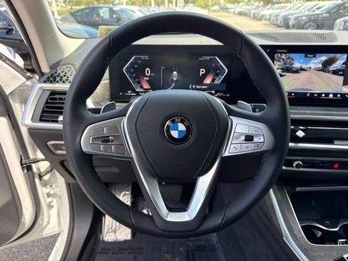 Used 2026 BMW X7 xDrive40i AWD/4WD image 24