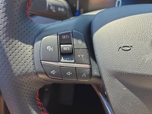 Used 2024 Ford Escape ST-Line w/ Tech Pack #1 AWD/4WD image 14