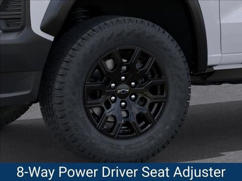 New 2026 Chevrolet Colorado Trail Boss AWD/4WD image 10