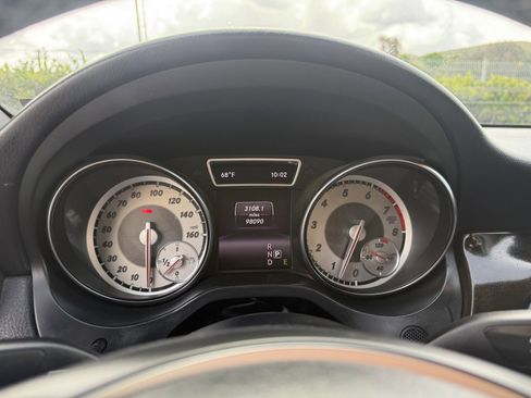 Used 2015 Mercedes-Benz CLA 250 image 16