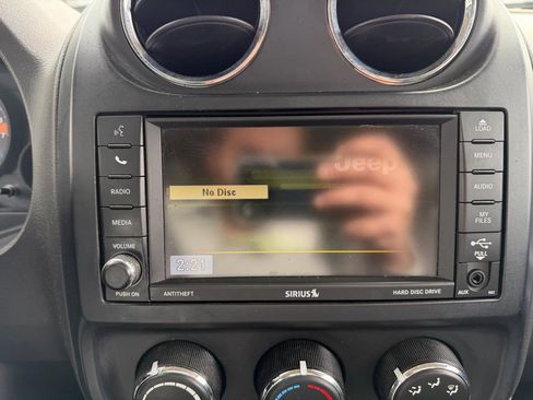 Used 2016 Jeep Patriot High Altitude image 34