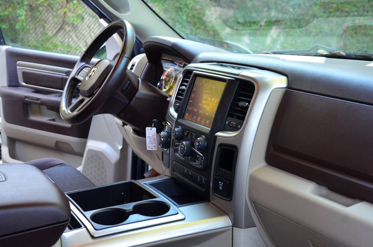 Used 2015 RAM 1500 Lone Star RWD image 18