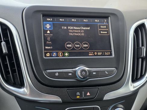 Used 2022 Chevrolet Equinox LS w/ LS Convenience Package image 16