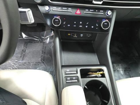 Used 2024 Hyundai Sonata SEL FWD image 17