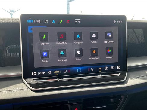Used 2025 Volkswagen Tiguan SE R-Line FWD image 35