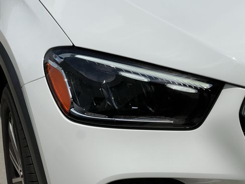 Certified 2024 Mercedes-Benz GLE 350 4MATIC image 11