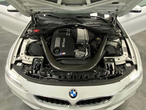 Used 2016 BMW M4 Convertible RWD image 49