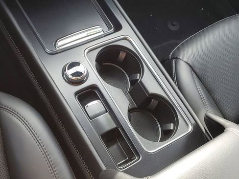 Certified 2023 Lincoln Corsair Standard w/ Equipment Group 101A image 22