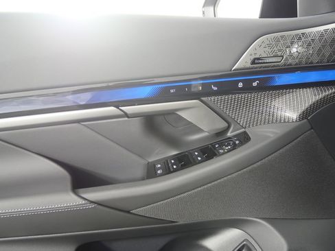 New 2026 BMW i5 M60 w/ Executive Package AWD/4WD image 8