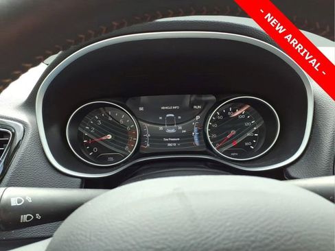 Used 2019 Jeep Compass Limited AWD/4WD image 17