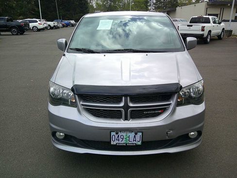 Used 2017 Dodge Grand Caravan GT image 8