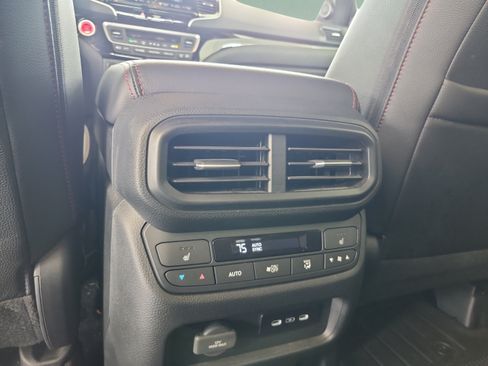 Used 2024 Honda Ridgeline Black Edition image 15