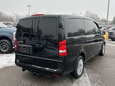 Used 2018 Mercedes-Benz Metris Passenger image 5