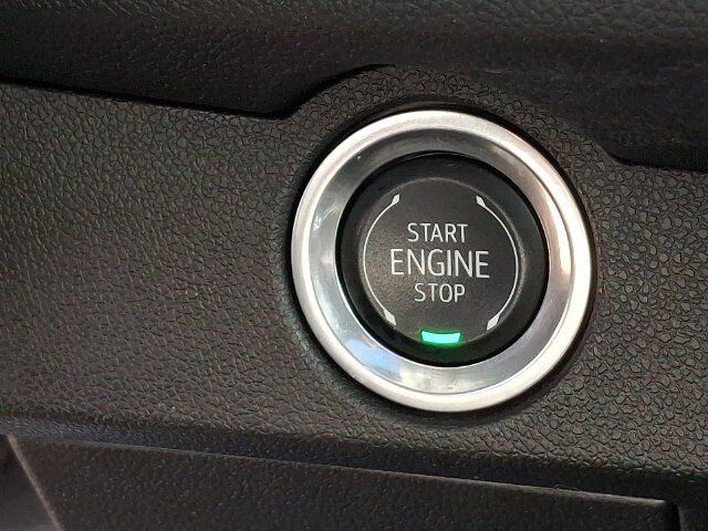 Used 2024 Chevrolet Traverse LT AWD/4WD image 37