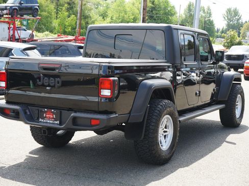 Used 2020 Jeep Gladiator Sport w/ Technology Group AWD/4WD image 6