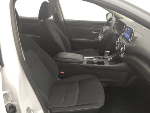 Used 2025 Nissan Sentra SV FWD image 21