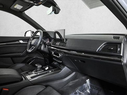 Used 2022 Audi SQ5 Premium w/ Convenience Package image 23