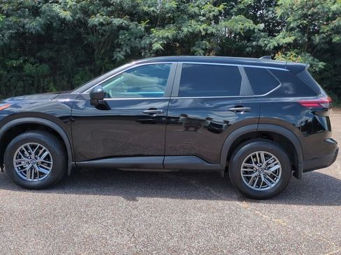 Used 2026 Nissan Rogue S FWD image 8