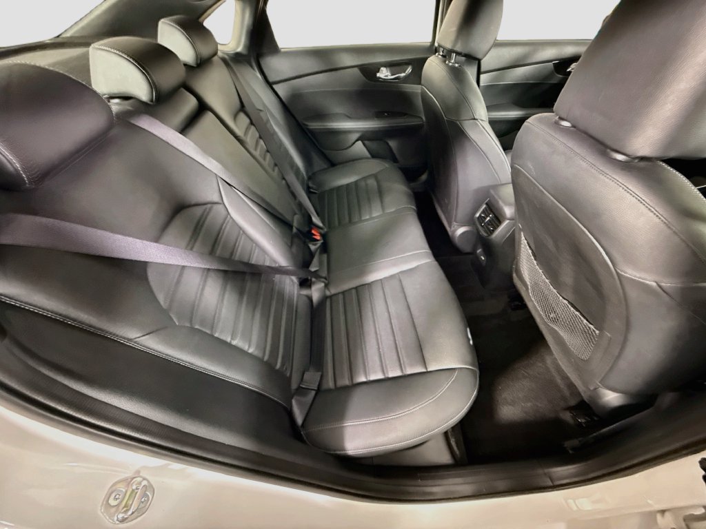 Used 2024 Kia Forte GT-Line w/ GT-Line Premium Package FWD image 31