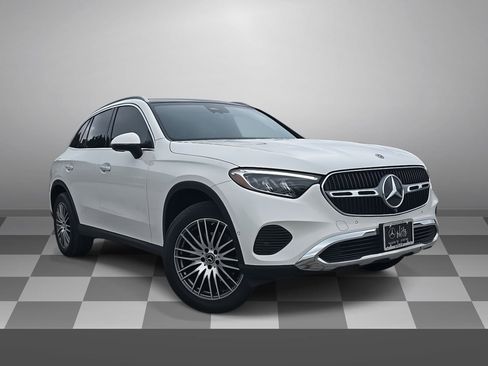 Used 2023 Mercedes-Benz GLC 300 4MATIC image 1