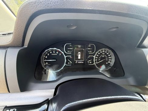 Used 2020 Toyota Tundra SR5 AWD/4WD image 14