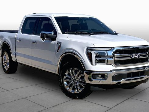 Used 2025 Ford F150 Lariat w/ Equipment Group 501A Mid AWD/4WD image 3