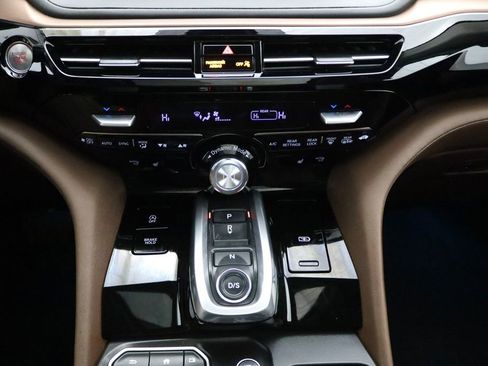 Used 2023 Acura MDX SH-AWD w/ Technology Package image 25