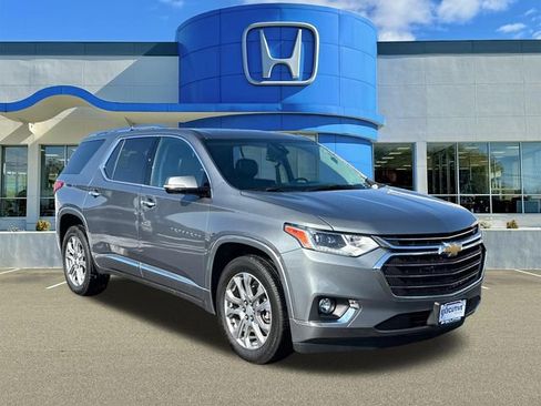 Used 2019 Chevrolet Traverse Premier w/ LPO, Floor Liner Package image 1