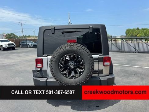 Used 2017 Jeep Wrangler Unlimited Sport w/ Quick Order Package 24S AWD/4WD image 16