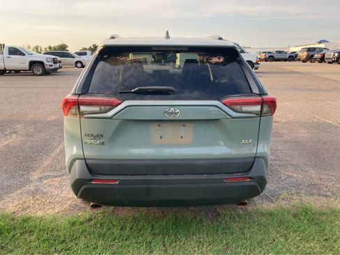 Used 2020 Lincoln Nautilus Reserve w/ Equipment Group 201A FWD image 9